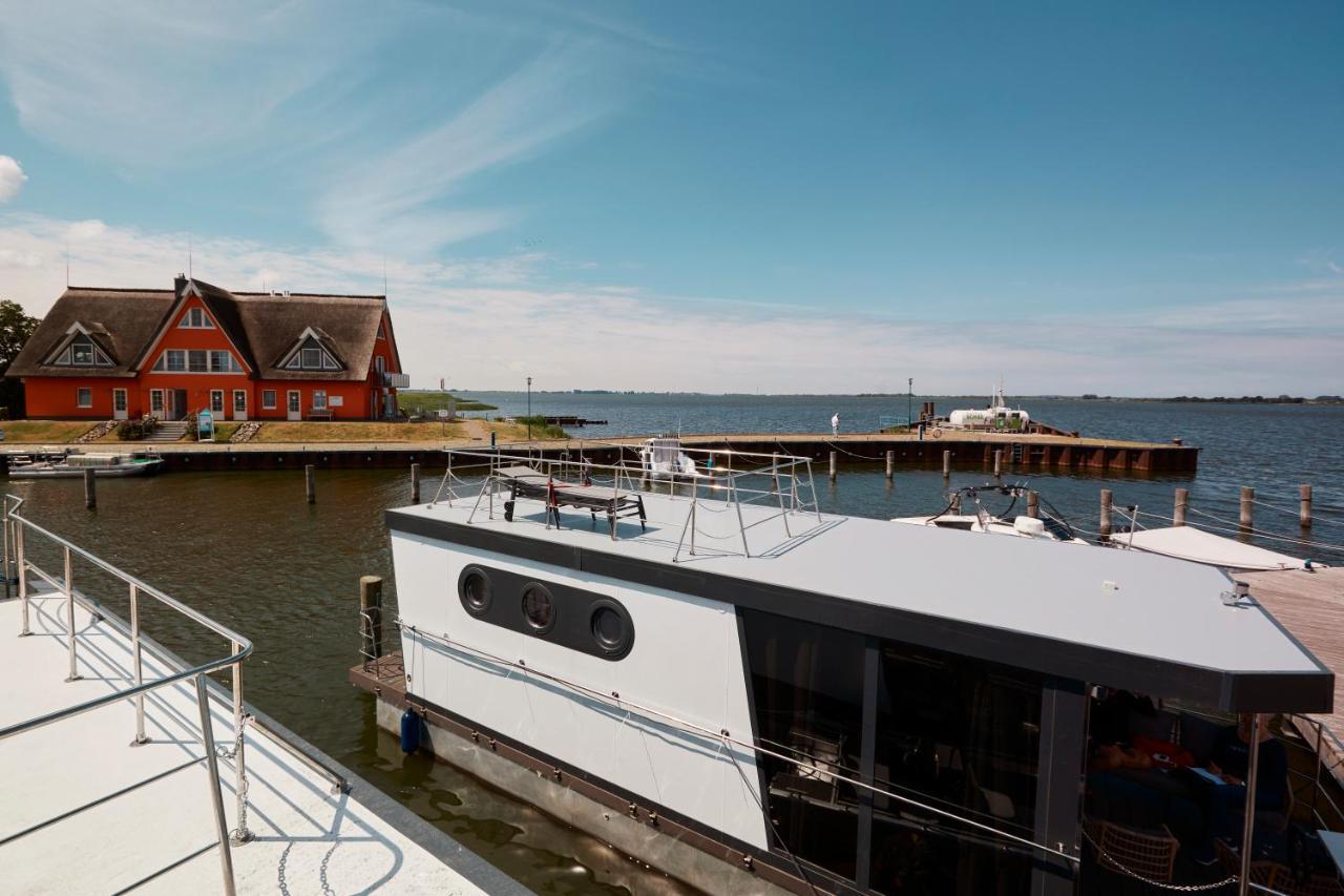 Hausboote Und Fewo Vieregge Eksteriør bilde
