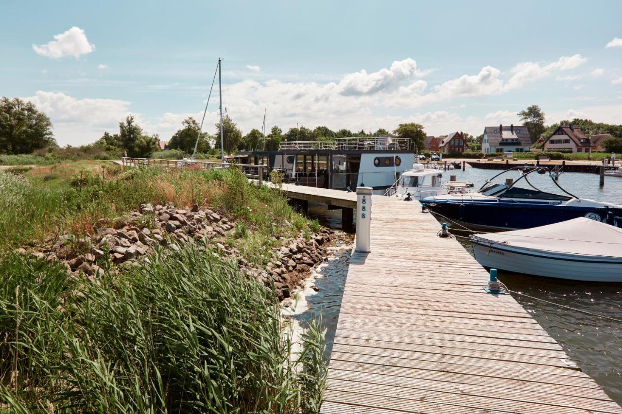 Hausboote Und Fewo Vieregge Eksteriør bilde